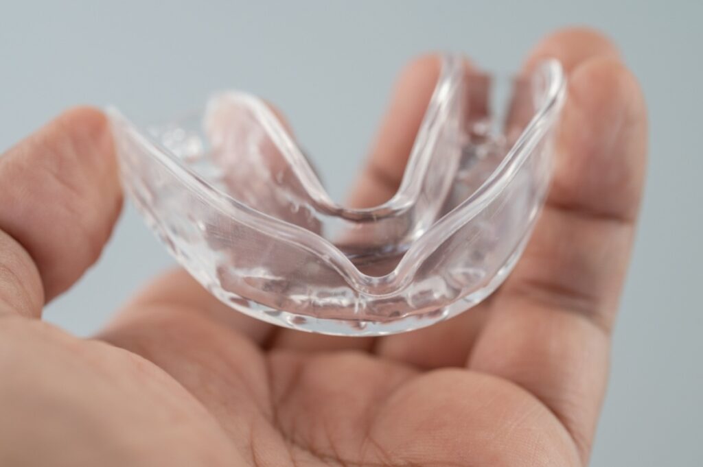 does a mouth guard really stop teeth grinding